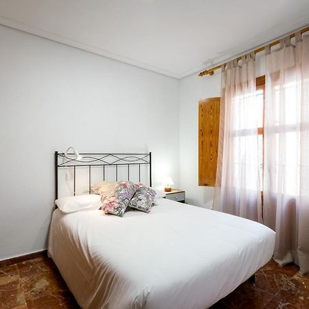 Апартаменты Holi-Rent Estrella Севилья Экстерьер фото