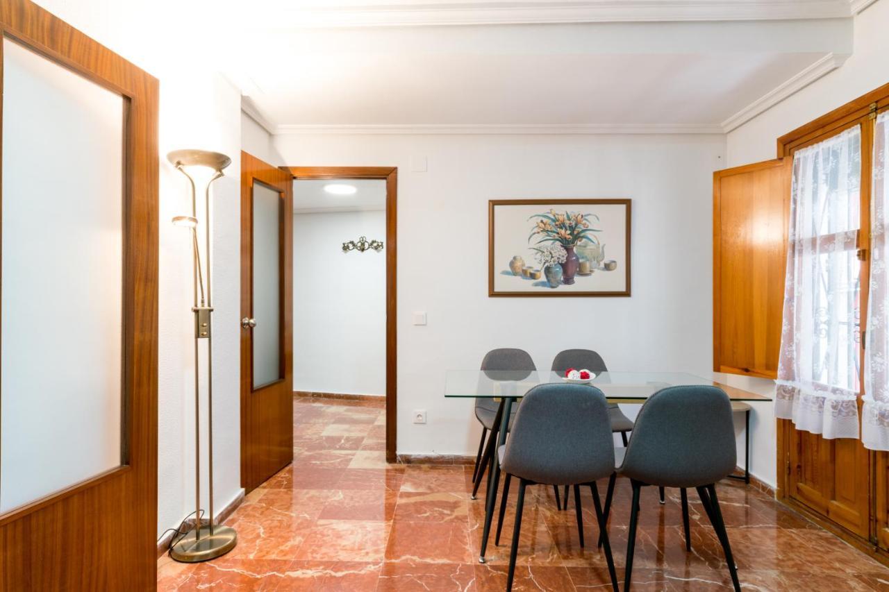 Апартаменты Holi-Rent Estrella Севилья Экстерьер фото